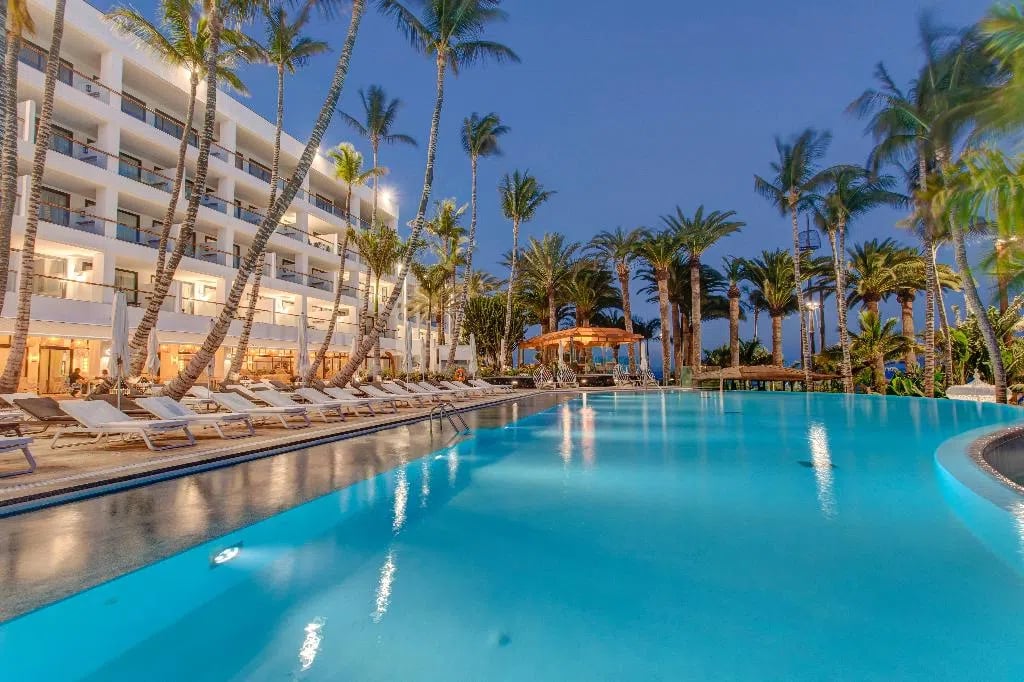 Hotel Fariones