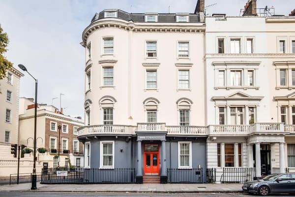 OYO Townhouse New England, London Victoria-1
