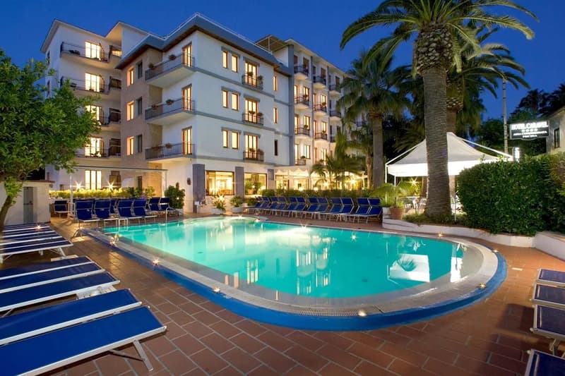 Hotel Caravel
