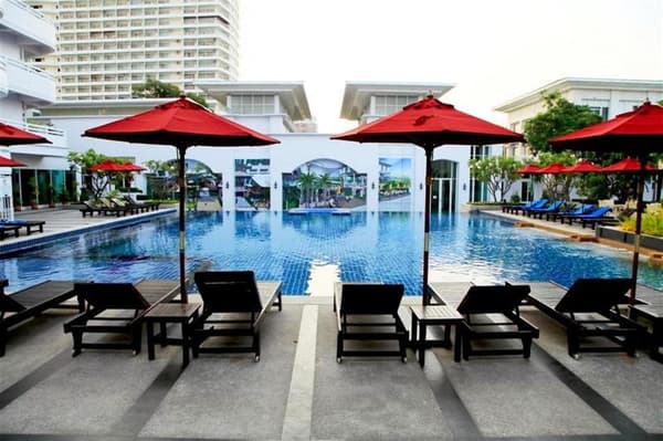 D Varee Jomtien Beach-1