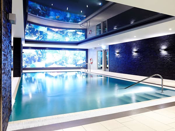 Novotel London Brentford-1