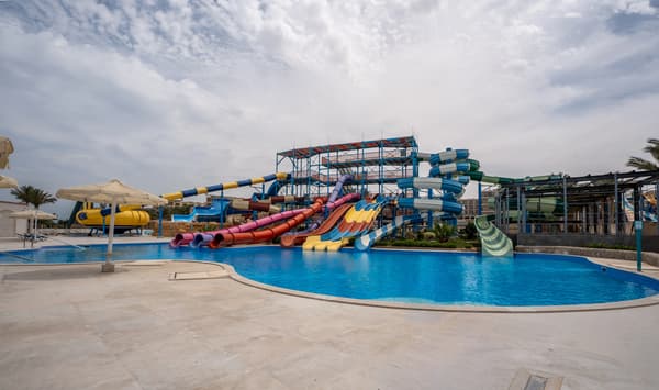 SUNRISE Azalea Aqua Park Resort-1
