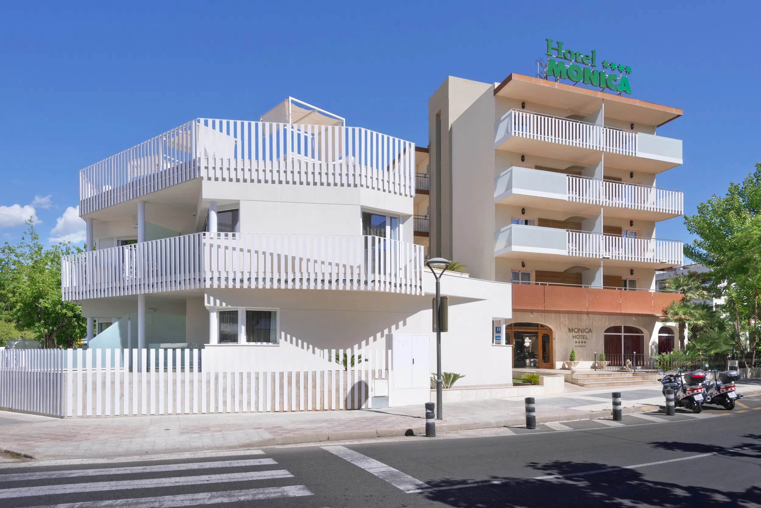 Monica Hotel