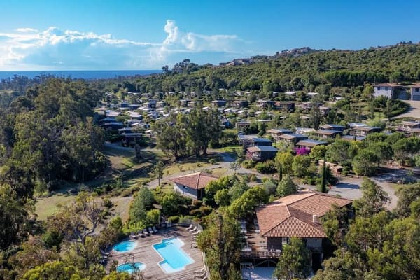 Camping Sole Di Sari-1