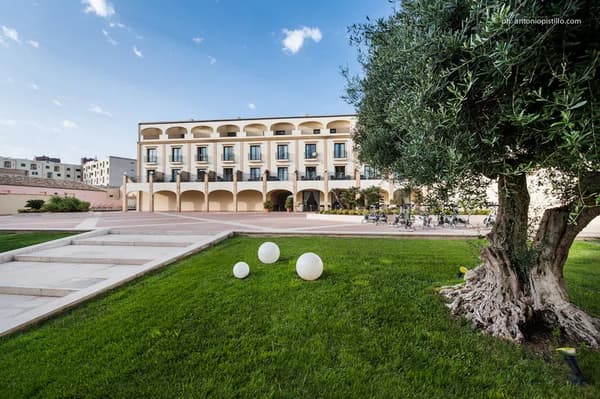 Mahara Hotel & Wellness-1