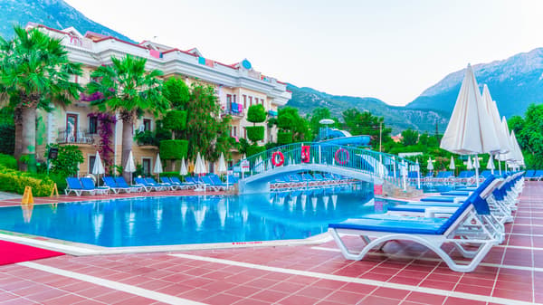 Yel Holiday Resort-1