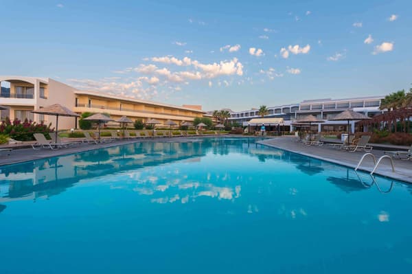 Paralos Rodos Lifestyle-1