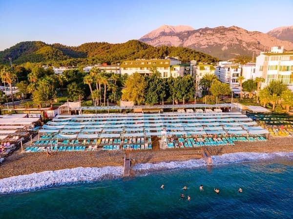 Lancora Beach Hotel-1