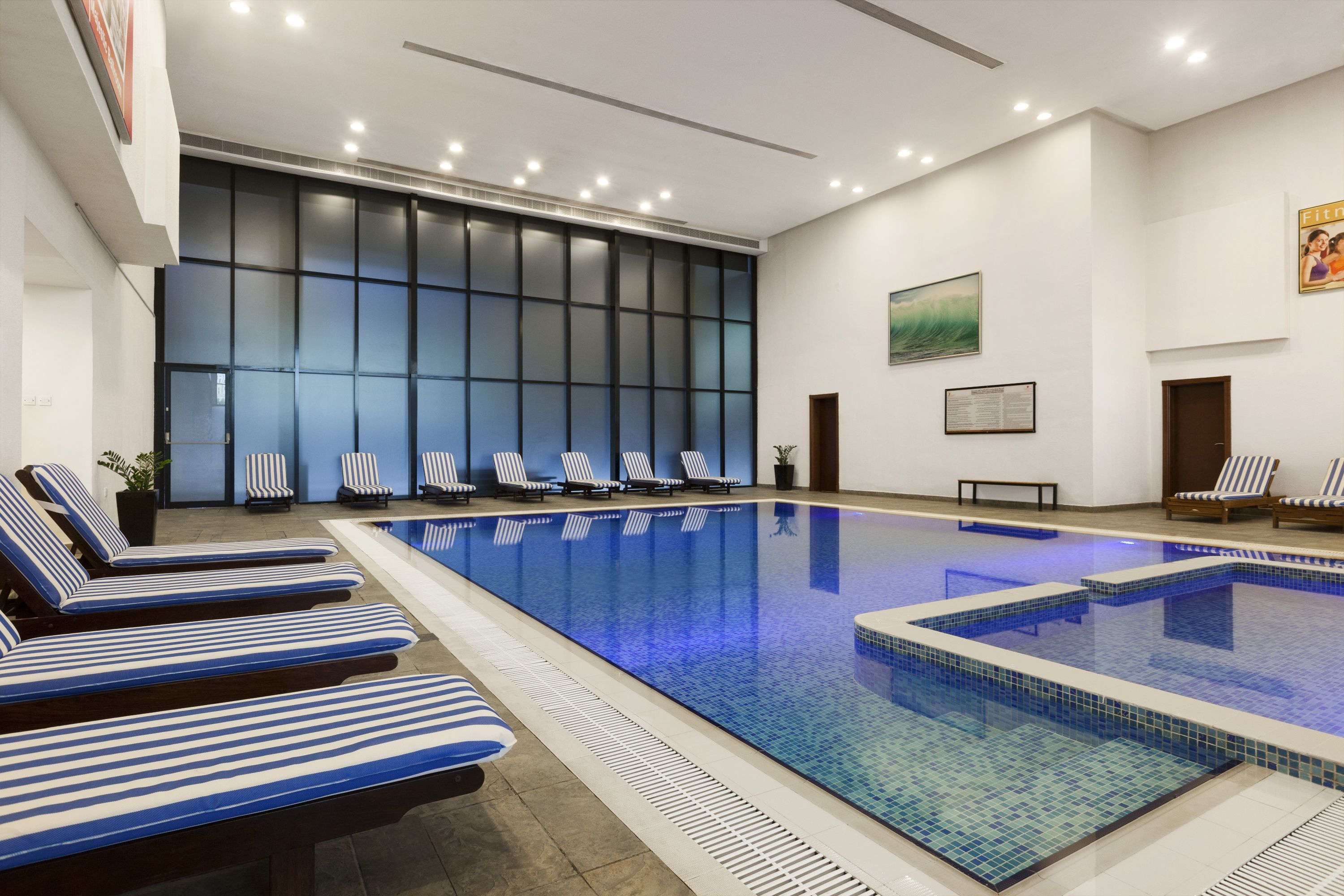 Ramada Hotel And Suites By Wyndham Ajman (Ex. Ramada Hotel & Suites Ajman)