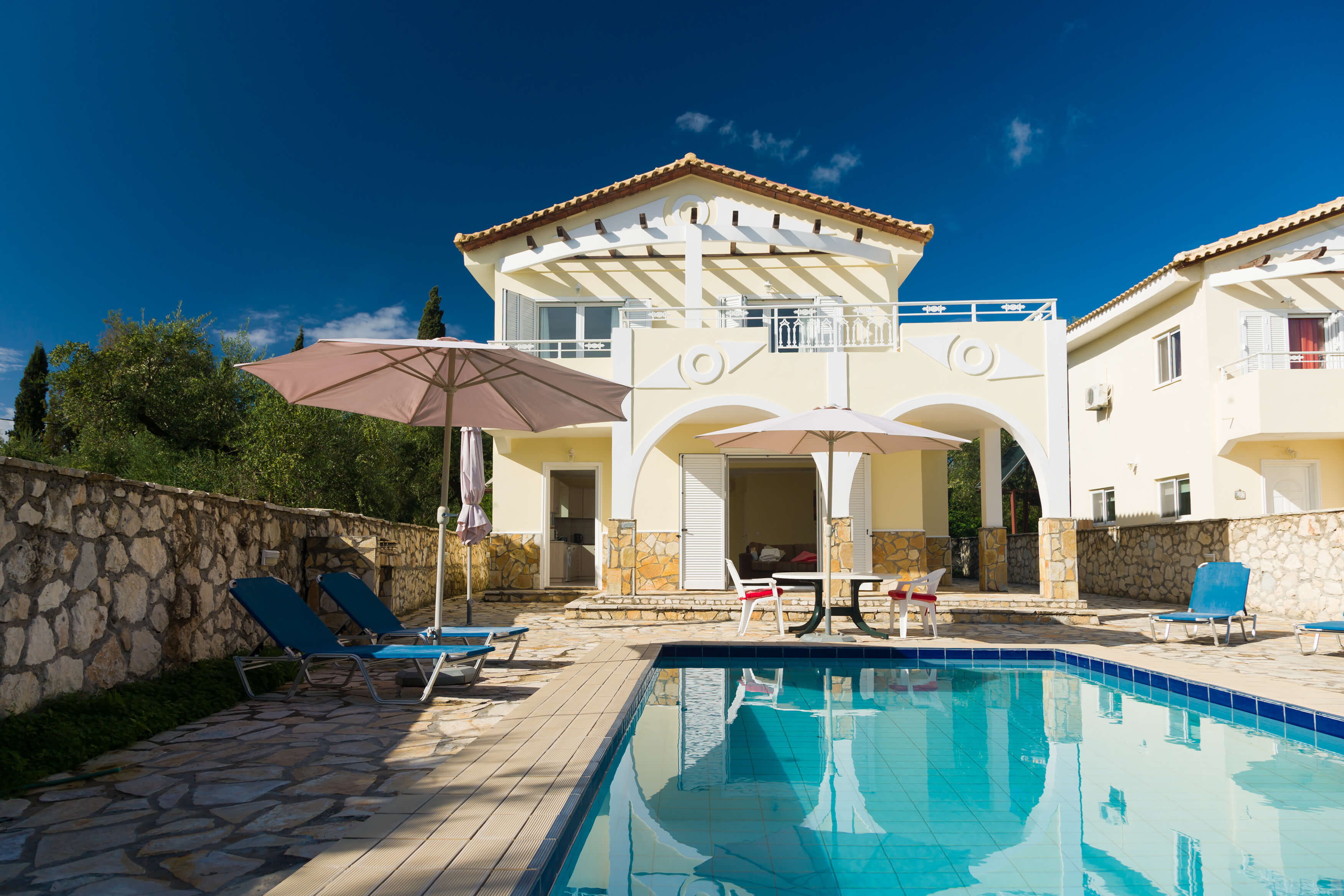 Dit zijn de best beoordeelde appartementen en villa’s in Griekenland
