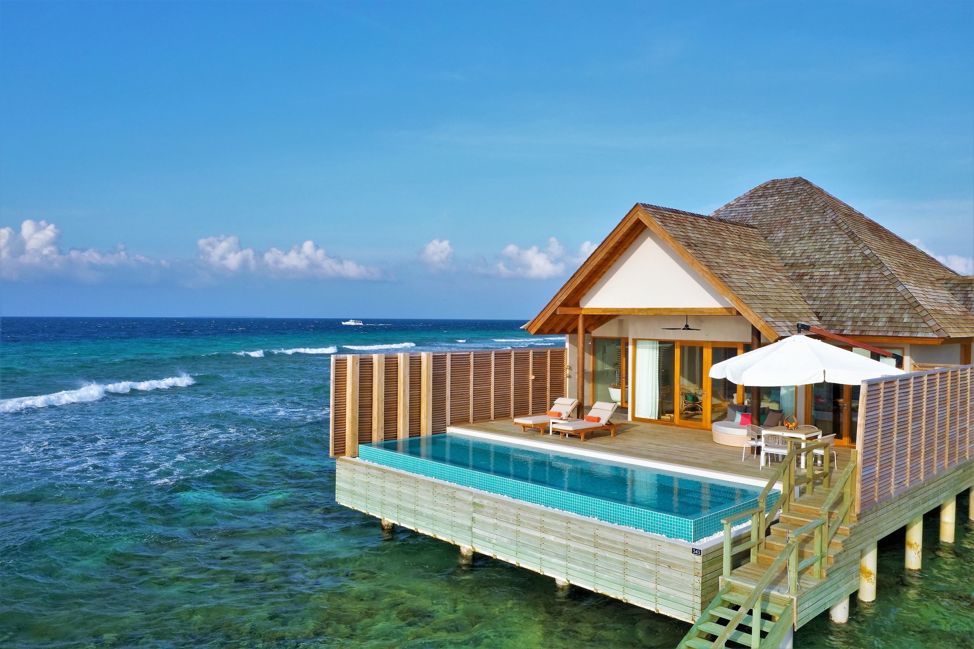 Emerald Faarufushi Resort and Spa