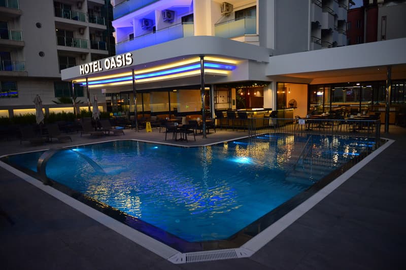 Oasis Hotel