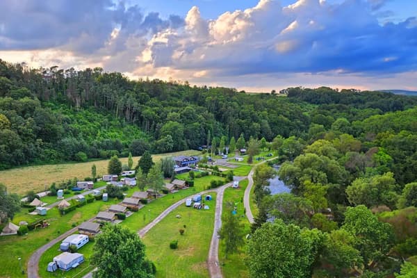 Camping De La Vallée-1