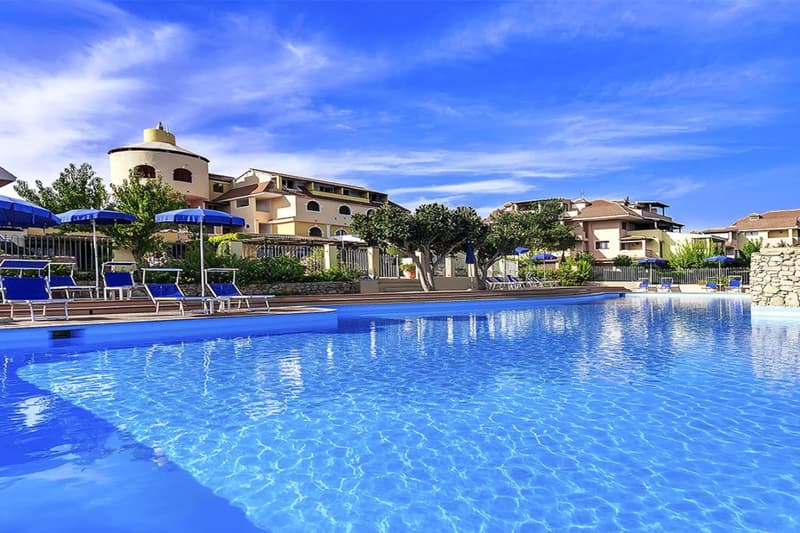Colonna Beach Hotel