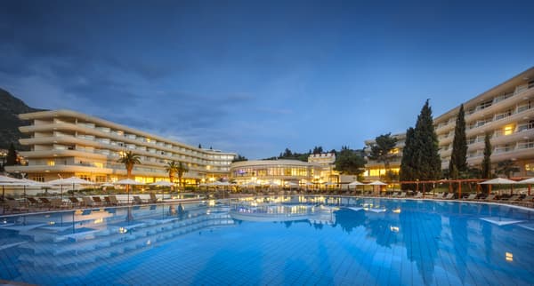 Remisens Hotel Albatros-1