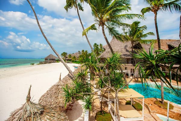 AHG Dream's Bay Beach Hotel-1