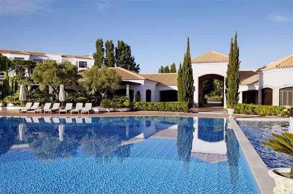 Pine Cliffs Residence, a Luxury Collection Resort-1