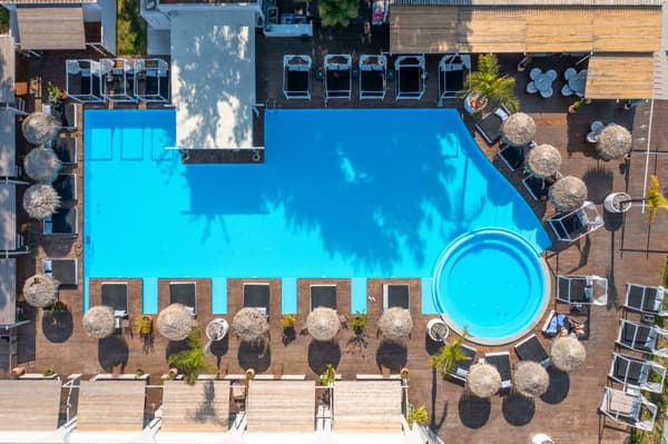 Bamboo Boutique Suites - Adults Only-1
