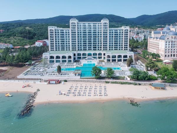 Secrets Sunny Beach Resort & Spa-1