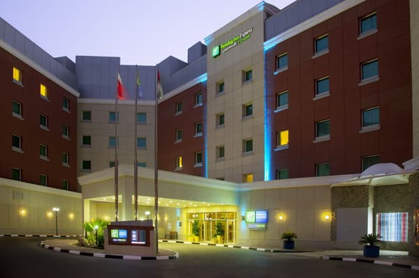 Holiday Inn Express Dubai Internet City-1