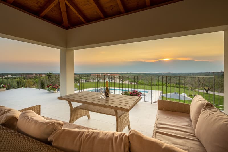 Boutique Hotel Wine Residence Cattunar