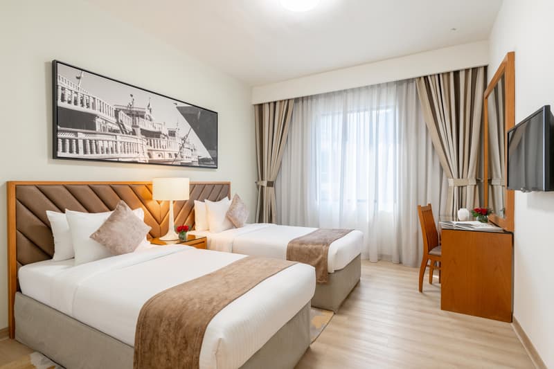 Golden Sands 5