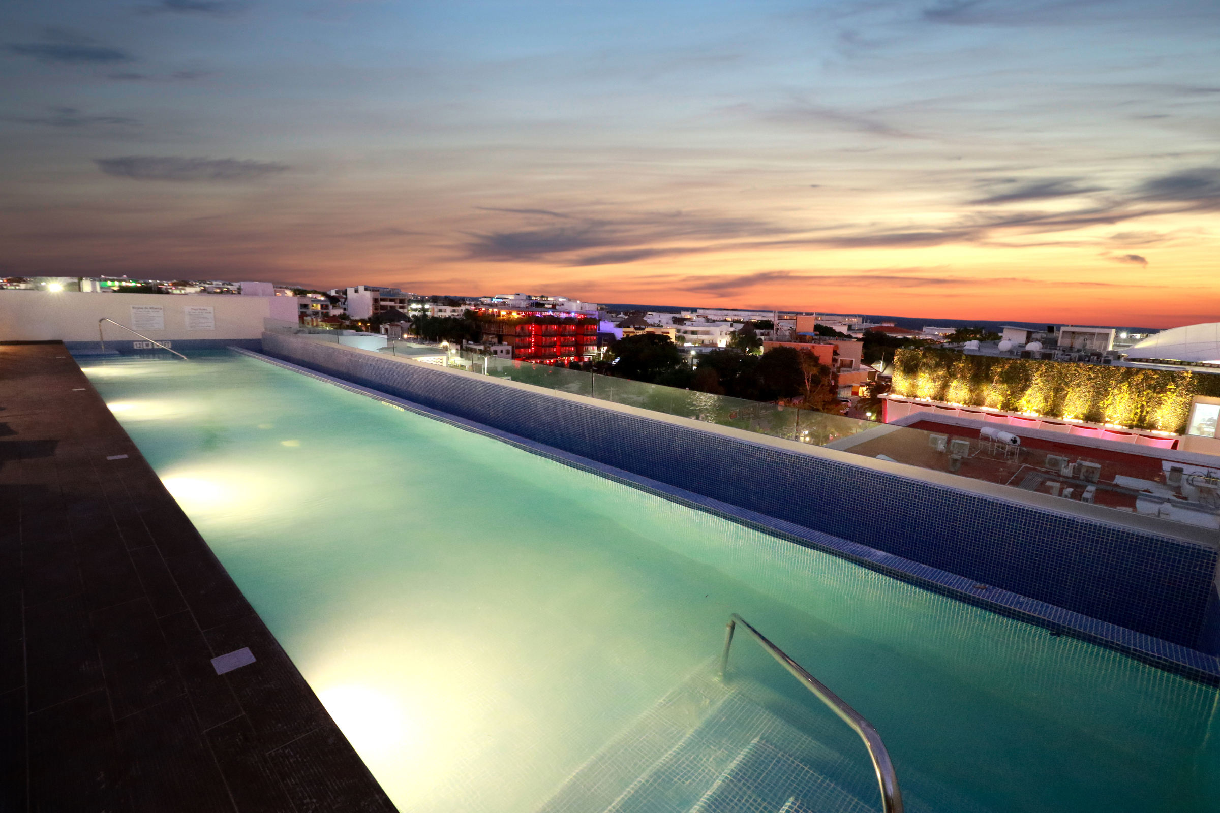 Holiday Inn Express & Suites Playa del Carmen