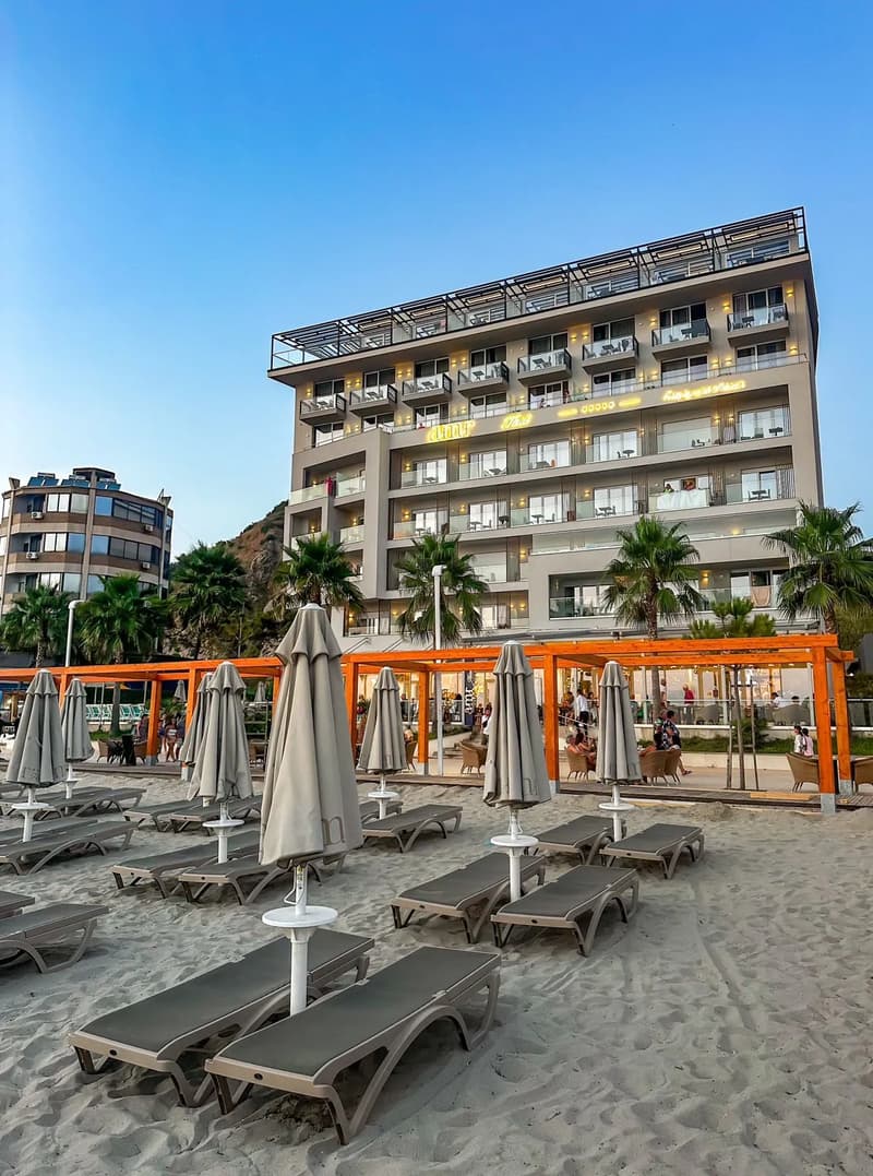 AMR Hotel