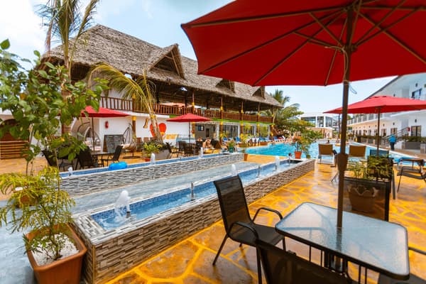 Canary Hotel & SPA-1