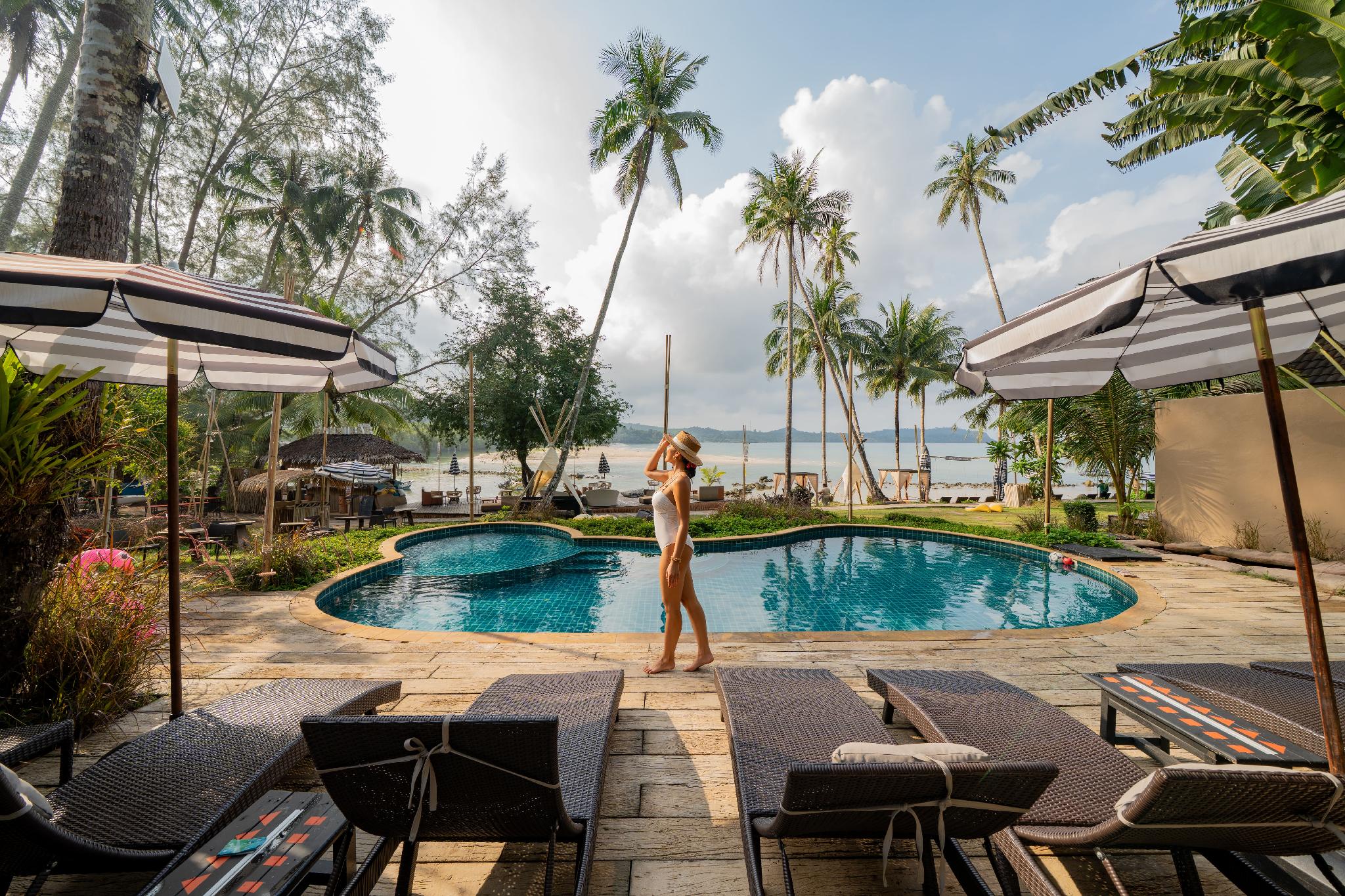 Away Koh Kood Resort