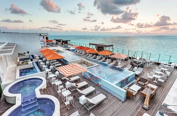 Royalton CHIC Suites Cancun Resort & Spa-1