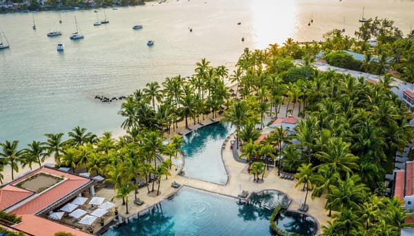 Mauricia Beachcomber Resort & Spa-1