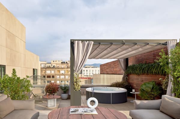 ME Barcelona-1