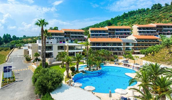 Lagomandra Hotel & Spa-1