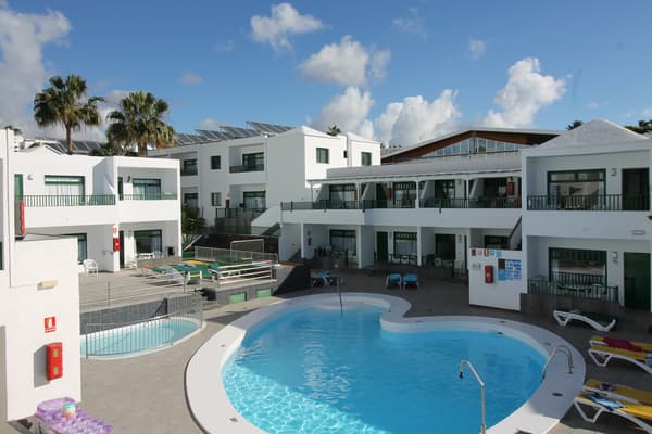 Elena Apartamentos-1