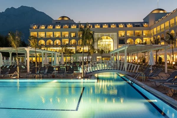 Karmir Resort & Spa-1