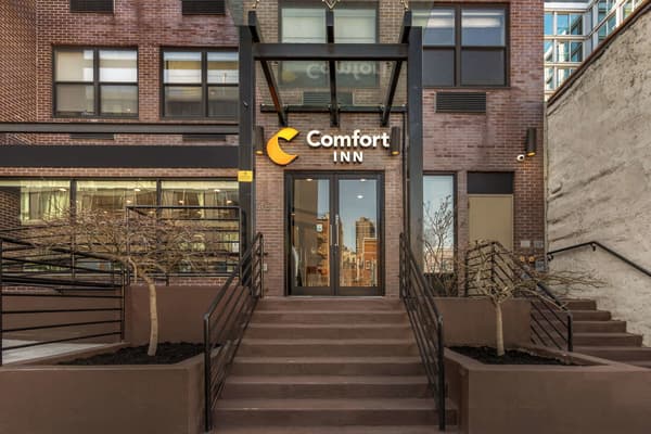Comfort Inn Midtown West-1