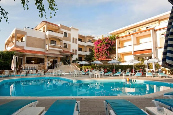 Kassandra Family Aparthotel-1
