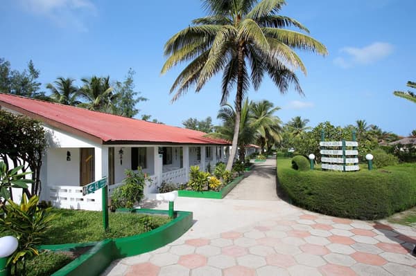 Holiday Beach Club-1