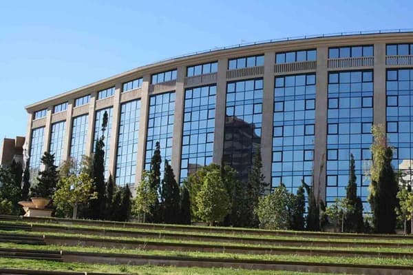 Magic Atrium Plaza-1