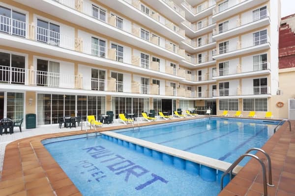 Hotel Riutort-1