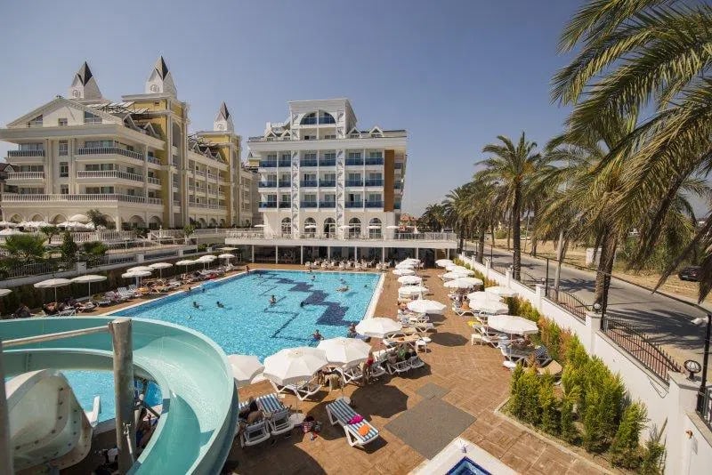 Palm World Side Resort & Spa