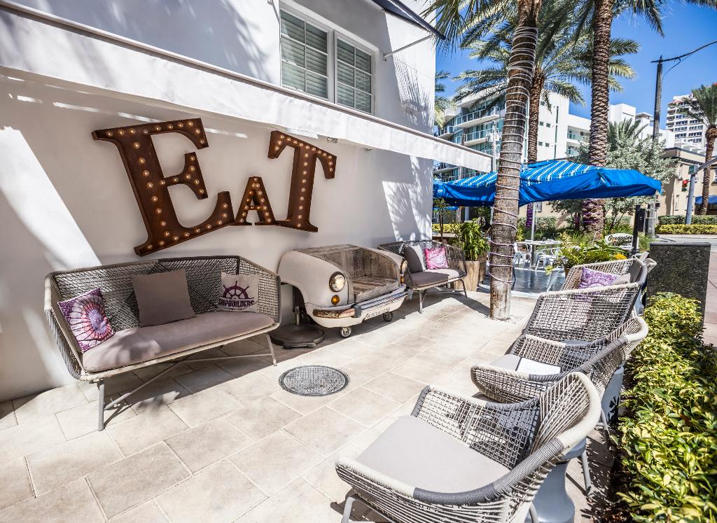 Oceanside Hotel