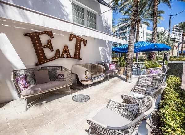 Oceanside Hotel-1