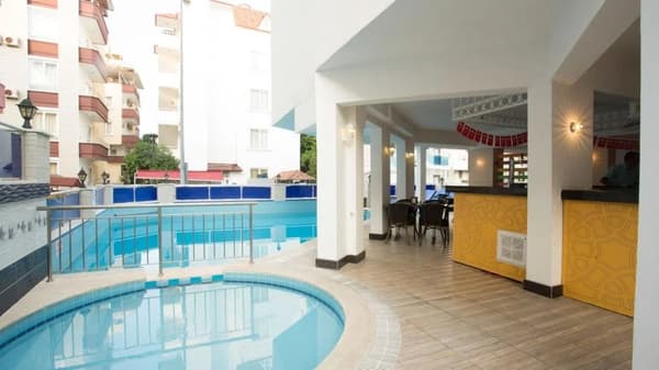 Cleopatra Golden Beach-1